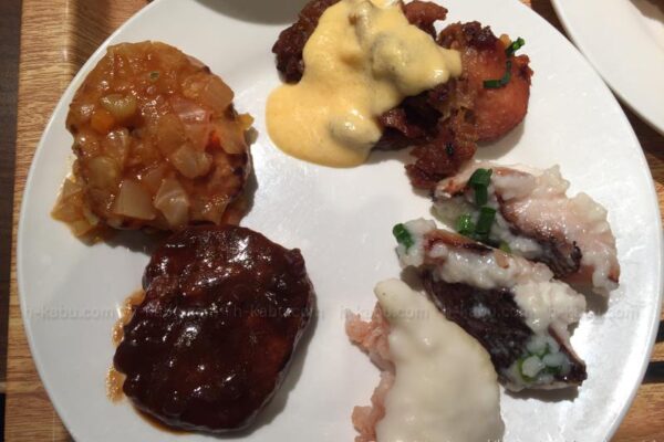 グランブッフェ メイン　ハンバーグ　魚　ミートドリア